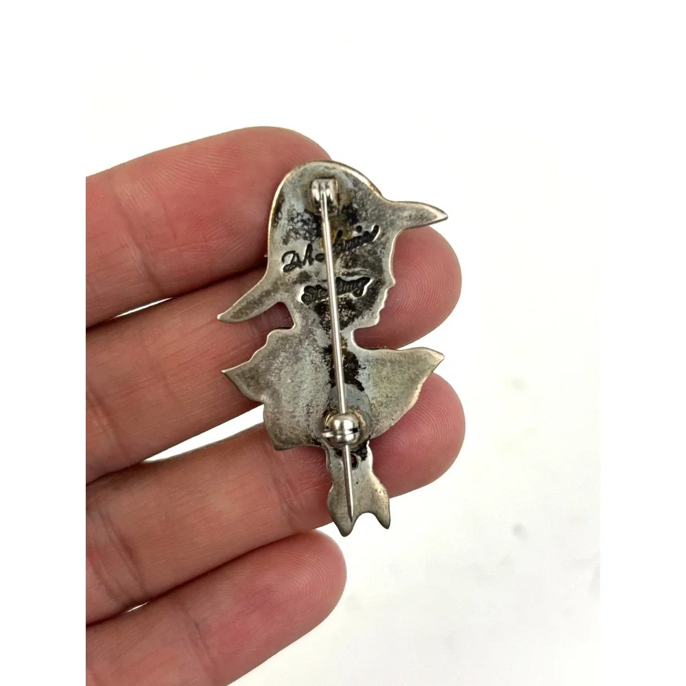 Vintage Sterling Silver Brooch Lady Portrait Red‎ Stone Figural